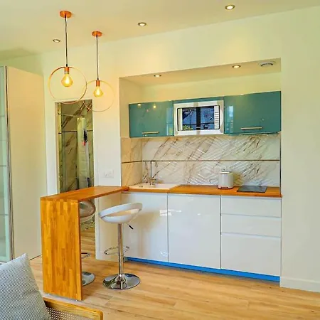 De Luxe Meuble ,clim Et Parking Options, Lave-linge *